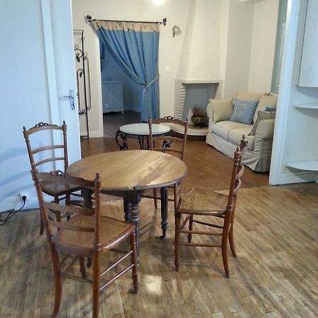 Un Weekend A Rochefort-En-Terre Hotel Bagian luar foto